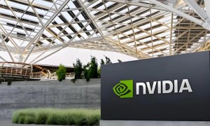 英伟达“金主”豪盛，“榜一”“榜二”狂刷182亿美元