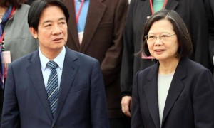 解放军持续围台时，大陆对“台独”不再留手，直接发出20张通缉令