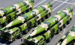 美国航母打击距离翻倍，中国东风系列反舰弹道导弹成了摆设？