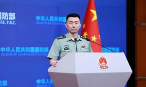 美军发力，铁了心阻止大陆收台！解放军摆好战斗姿态，发出最强音