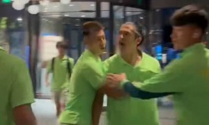 惨败+内讧！国安深夜发文致歉 张玉宁回应与本队球迷冲突