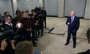 特朗普重返白宫后首次对俄制裁,普京称永远不会屈服于美国的压力