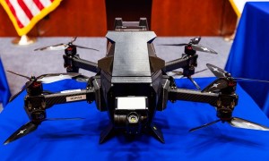 美业界人士认了:我们没得选,每一架无人机都比大疆差且贵