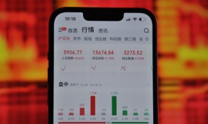 A股沸腾!上证指数站上3900点,谁将顶起“红十月”