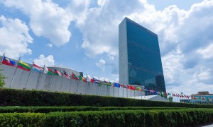 中方呼吁国际社会推动乌克兰危机早日实现政治解决