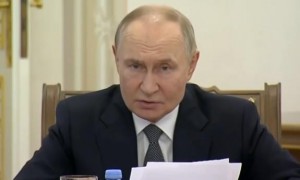 俄罗斯总统与伊拉克总理通电话 讨论俄罗斯-阿拉伯峰会延期事宜