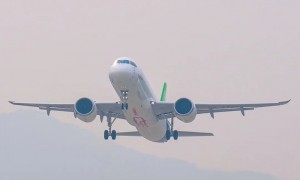 这国官宣:批准使用中国大飞机!该国航司已订购15架C919和15架C909