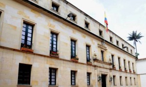 哥伦比亚外交部:美方无端制裁是“侮辱”