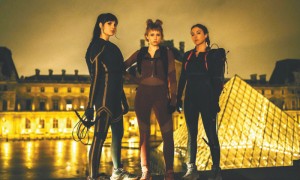 借题材造热度,将匪徒“浪漫化”,盗匪片也“盯上”卢浮宫